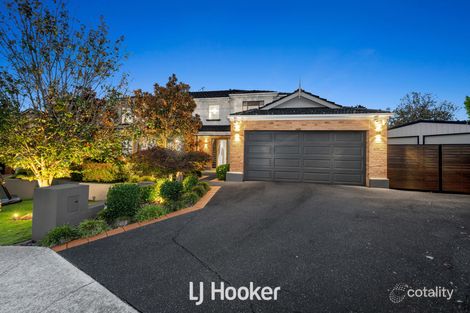 Property photo of 16 Mandurah Chase Berwick VIC 3806