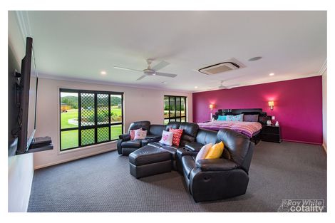 Property photo of 3 Argyle Avenue Rockyview QLD 4701