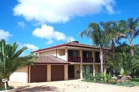 11 Corrington Cir, Nollamara, WA 6061