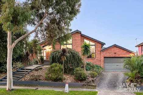 22 Edward Freeth Dr, Endeavour Hills, VIC 3802