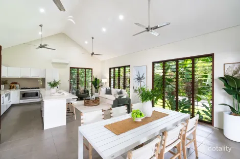 82 Cascade Bvd, Palm Cove, QLD 4879