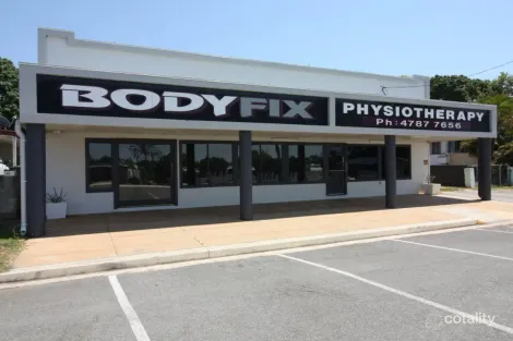 70 Racecourse Rd, Richmond Hill, QLD 4820