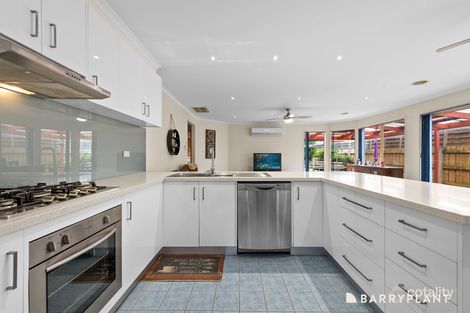Property photo of 42 Caulfield Court Narre Warren VIC 3805