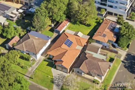 Property photo of 36 Frederick Street Point Frederick NSW 2250