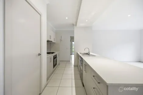 Property photo of 52 Pyrenees Road Clyde VIC 3978