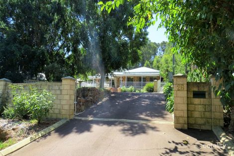 Property photo of 26 Glen Road Lesmurdie WA 6076