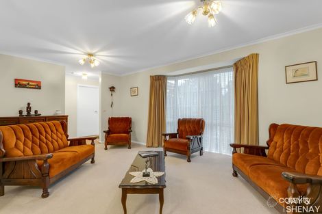 Property photo of 8 Reema Boulevard Endeavour Hills VIC 3802