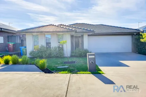 Property photo of 10 Naso Place Clyde North VIC 3978