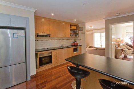 3/2 Henry Lawson Walk, East Perth, WA 6004