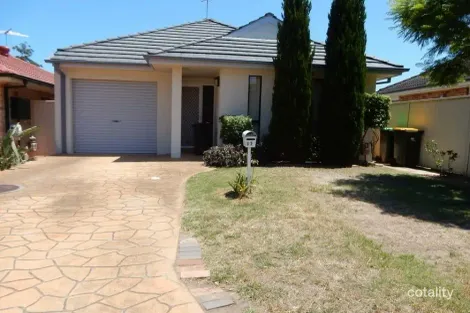 Property photo of 17 Kinchega Court Wattle Grove NSW 2173