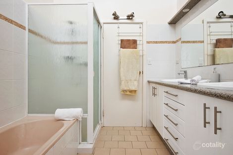 Property photo of 16 Yarrabung Avenue Thornleigh NSW 2120