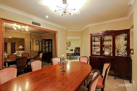 Property photo of 15 Pinnacle Place Eight Mile Plains QLD 4113