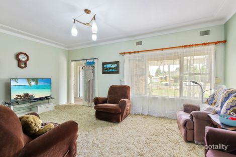 Property photo of 11 Bilkurra Street South Tamworth NSW 2340