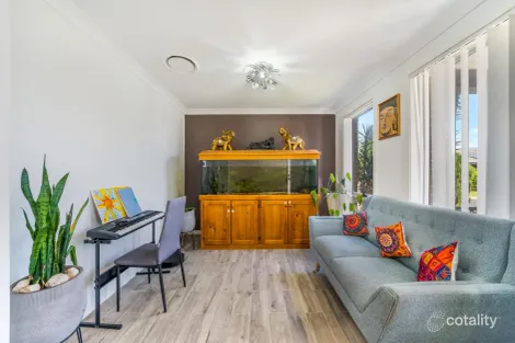 Property photo of 13 Split Close Prestons NSW 2170