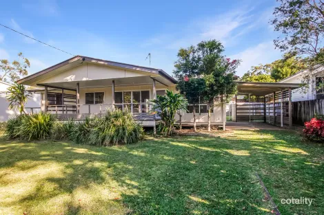 4 HAMILTON PDE, MACLEAY ISLAND, QLD 4184
