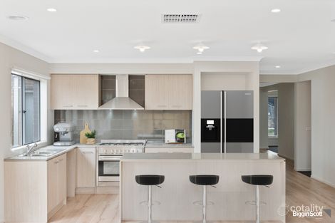 Property photo of 17 Faculty Avenue Donnybrook VIC 3064