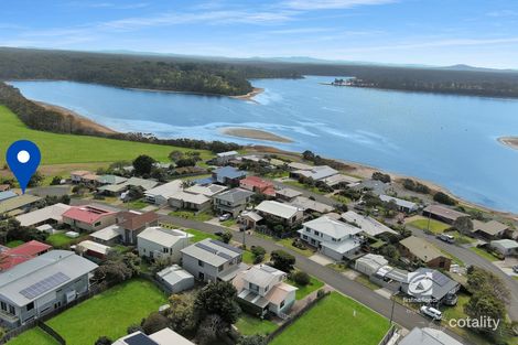 17 Davernport Dr, Lake Tyers Beach, VIC 3909