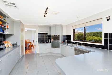 Property photo of 28 Fingleton Crescent Gordon ACT 2906