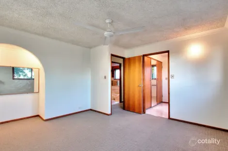 Property photo of 40 Wootton Crescent Springwood QLD 4127