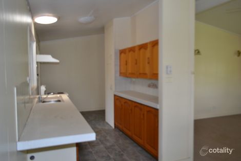 Property photo of 11 Raglan Street Mount Larcom QLD 4695