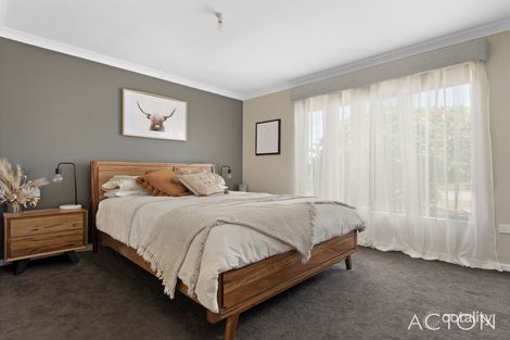 Property photo of 4 Crowthorn Cross Erskine WA 6210