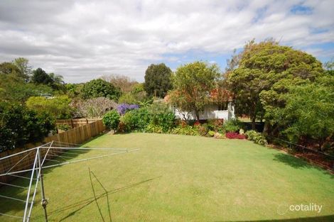142 Ashby St, Fairfield, QLD 4103