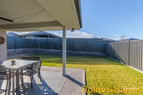 Property photo of 62 Azure Avenue Dubbo NSW 2830
