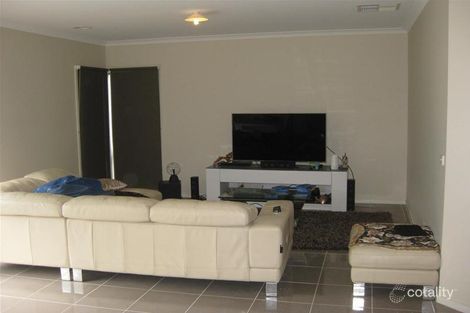 Property photo of 63 Thoresby Circuit Craigieburn VIC 3064