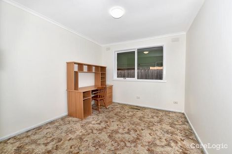 Property photo of 2 Somerset Street Avondale Heights VIC 3034