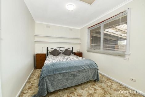 Property photo of 2 Somerset Street Avondale Heights VIC 3034