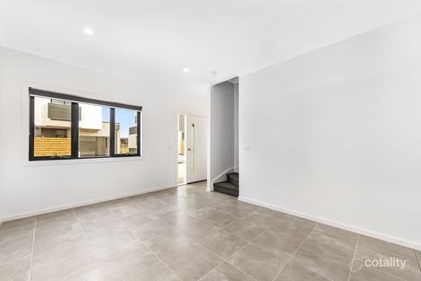 Property photo of 9 Ollie Place Cranbourne East VIC 3977