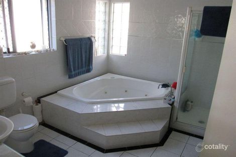 Property photo of 73 Point Cartwright Drive Buddina QLD 4575