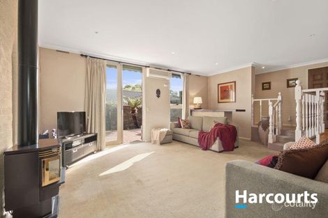 Property photo of 4 Dalroy Crescent Vermont South VIC 3133