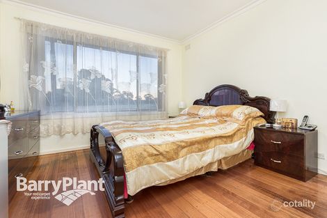 Property photo of 11 McMahen Street Keysborough VIC 3173
