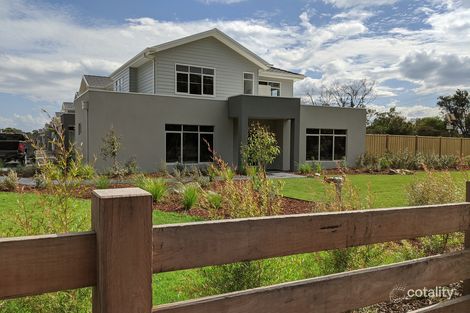 2 Oakwood Ct, Rosebud, VIC 3939