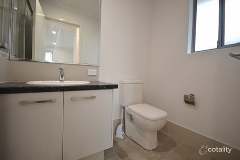 Property photo of 2 Persan Way Dayton WA 6055