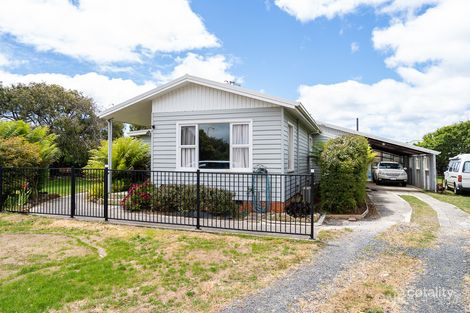 Property photo of 1 Bluewater Crescent Wynyard TAS 7325