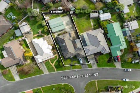 Property photo of 11 Kenmare Crescent Invermay Park VIC 3350