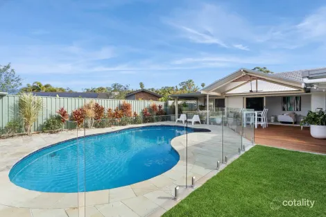 55 Poinsettia Ave, Mooloolaba, QLD 4557