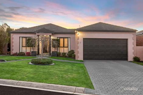 Property photo of 11 Kenmare Crescent Invermay Park VIC 3350