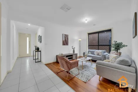 Property photo of 45 Cottesloe Boulevard Tarneit VIC 3029