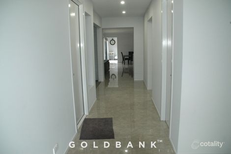 Property photo of 33 Littleshore Crescent Clyde North VIC 3978