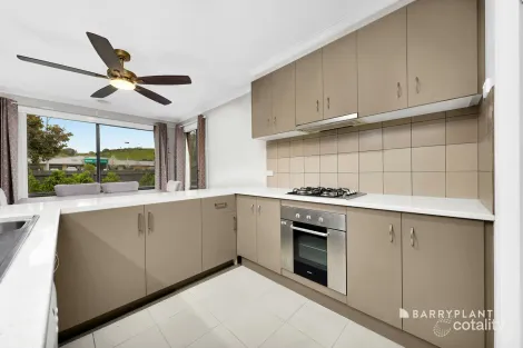 Property photo of 266 The Lakes Boulevard South Morang VIC 3752