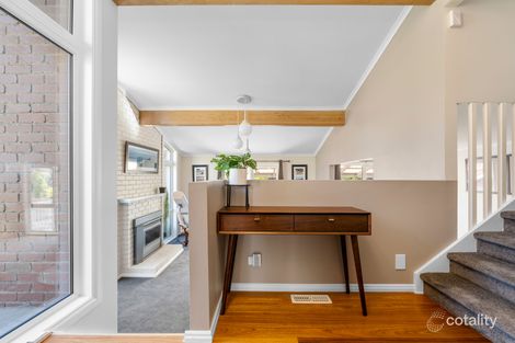Property photo of 4 Balmoral Circuit Eltham VIC 3095