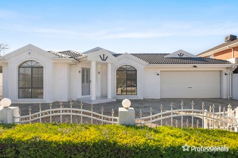 8 Currie Dr, Delahey, VIC 3037