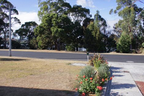 Property photo of 22 River Road West Ulverstone TAS 7315