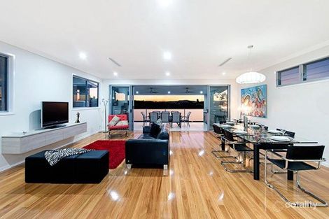 Property photo of 28 Dilkera Street Balmoral QLD 4171