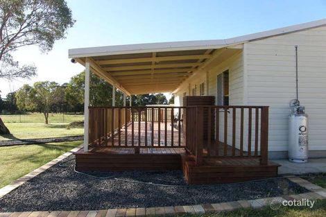 Property photo of 11 Primrose Place Regency Downs QLD 4341