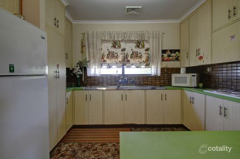 Property photo of 10 Trantalis Court Loxton SA 5333