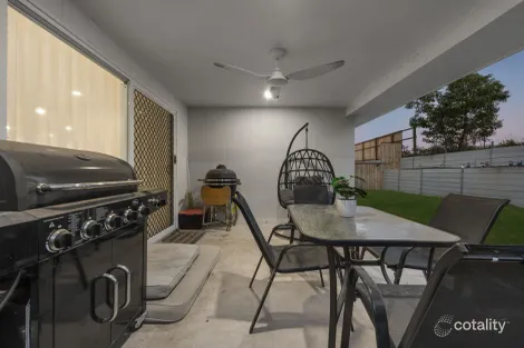 Property photo of 17 Greenlink Street Deebing Heights QLD 4306